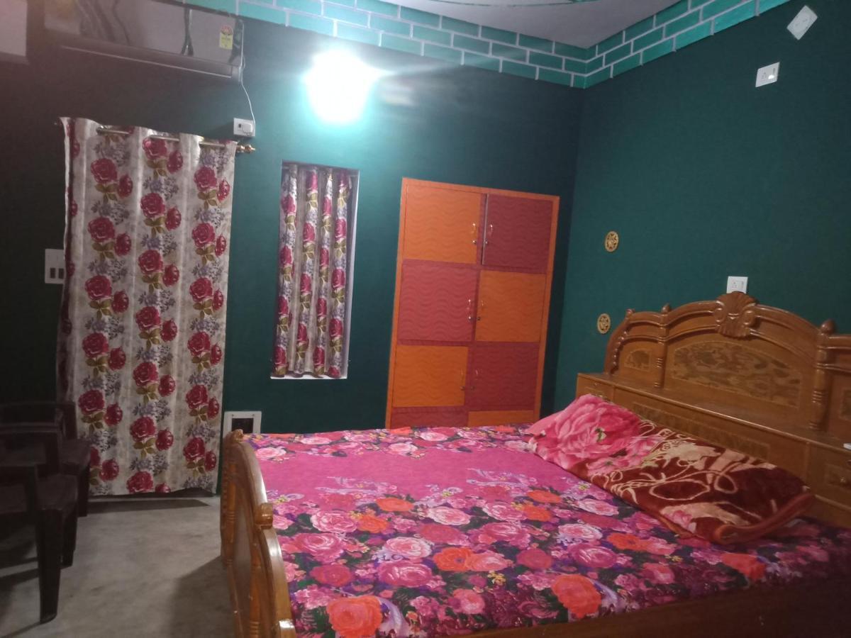 Hostel Relax Homestay Gaya Exterior photo